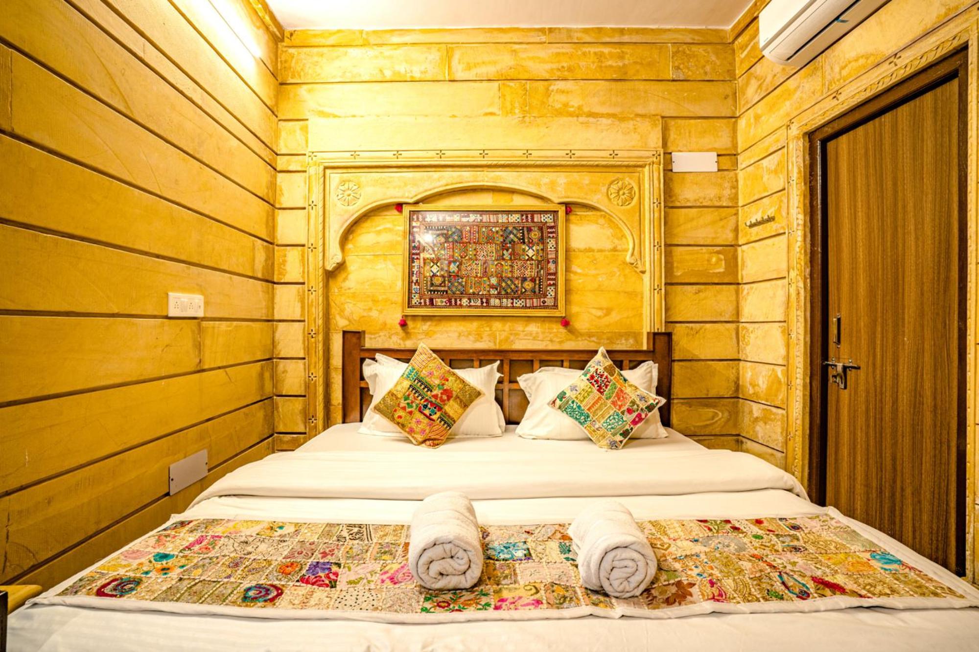 Hotel Relax Inn Jaisalmer Ngoại thất bức ảnh